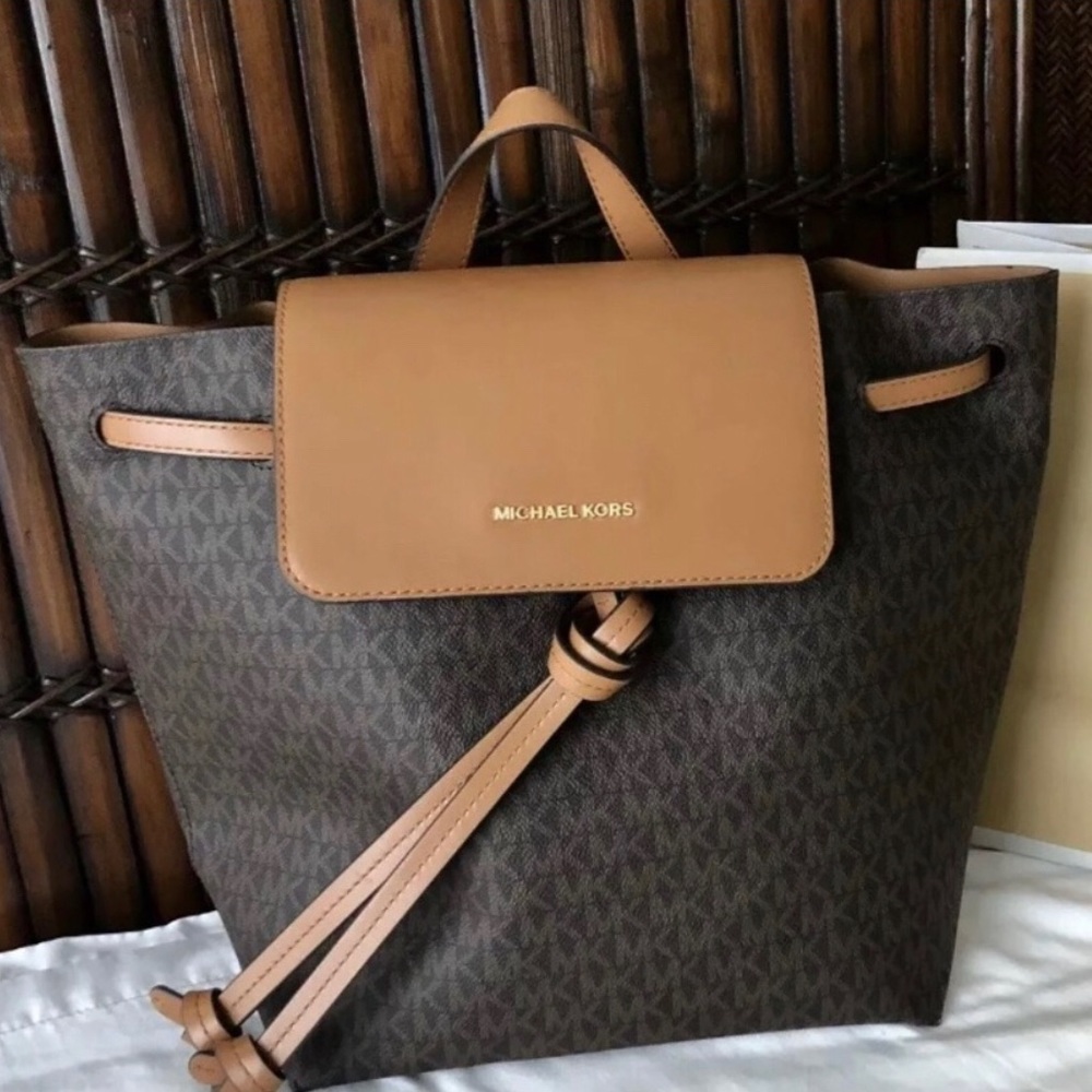 Michael Kors Junie Backpack